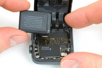 Заміна акумулятора Apple Watch 4