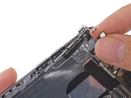 Заміна шлейфу кнопок гучності iPhone 6 Plus