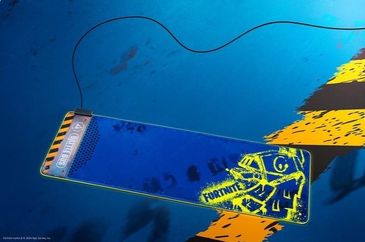 Ігрова поверхня Razer Goliathus Chroma Extended Fortnite